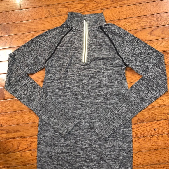 Perfect athletic shirt - Picture 1 of 6